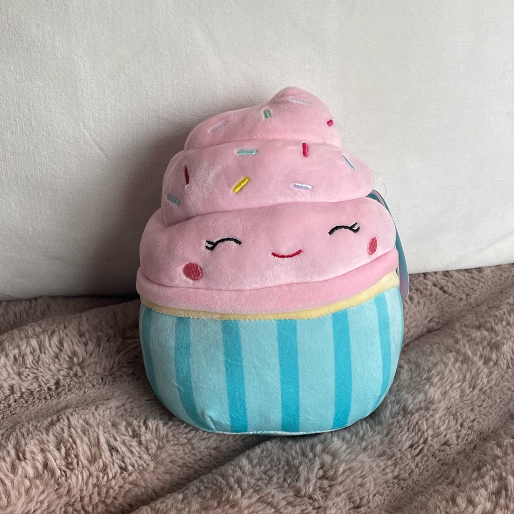 Diedre Squishmallow